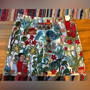 Kameli Boutique mini skirt
